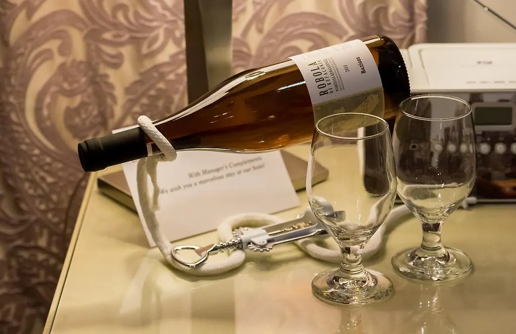 Fiscardonna Luxury Suites Fiskardo Hotel